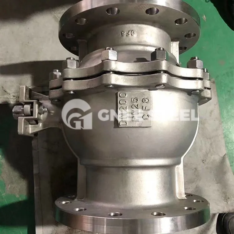 Comhlaí Liathróid ina Suí Miotail