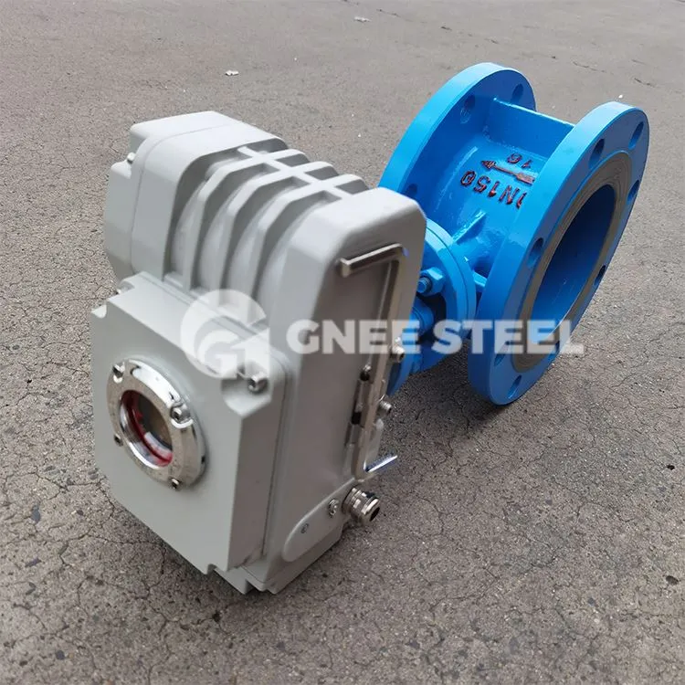 Comhla Féileacán Aeroibrithe Trí-Fhritháireamh