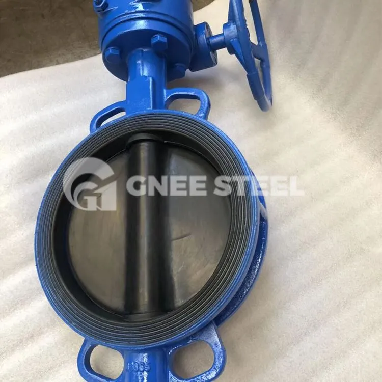 Comhlaí Féileacán Línithe le Rubair